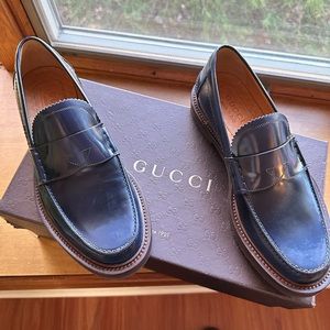 GUCCI - BRAND NEW without tags 🎉🎉 Never worn Mens new penny loafers